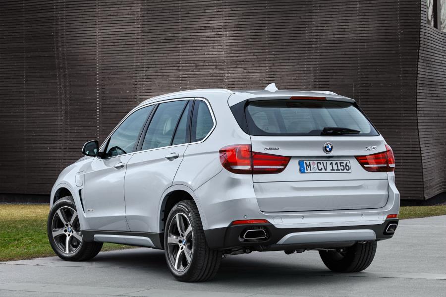 BMW X5 xDrive40e 2015 года  (фото 16 из 61)